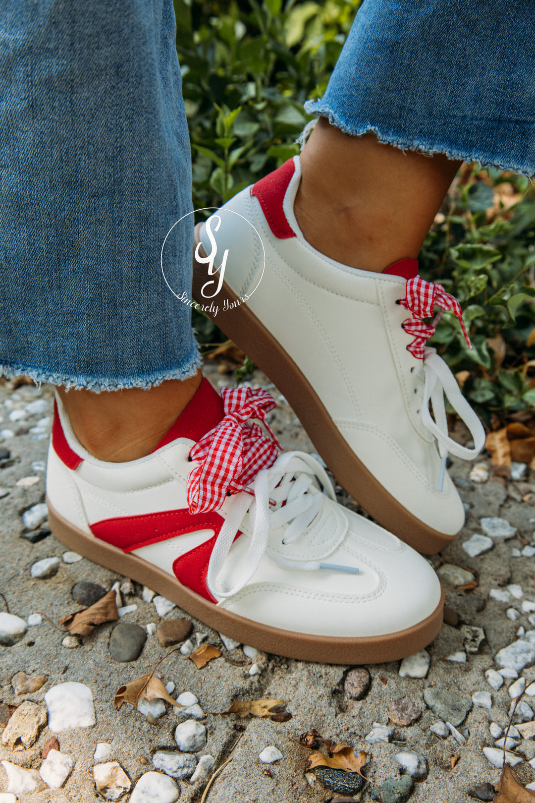 Weekend Walker Sneaker - White Red