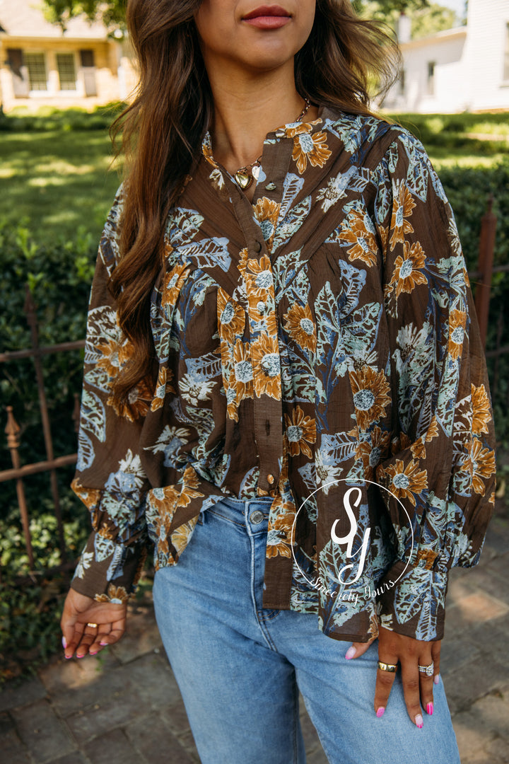 Forever Pretty Top - Mocha Bloom