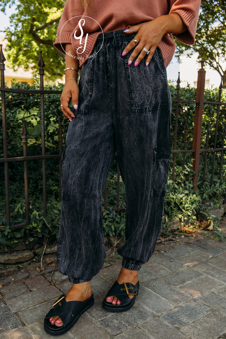 Bowie Pant - Charcoal