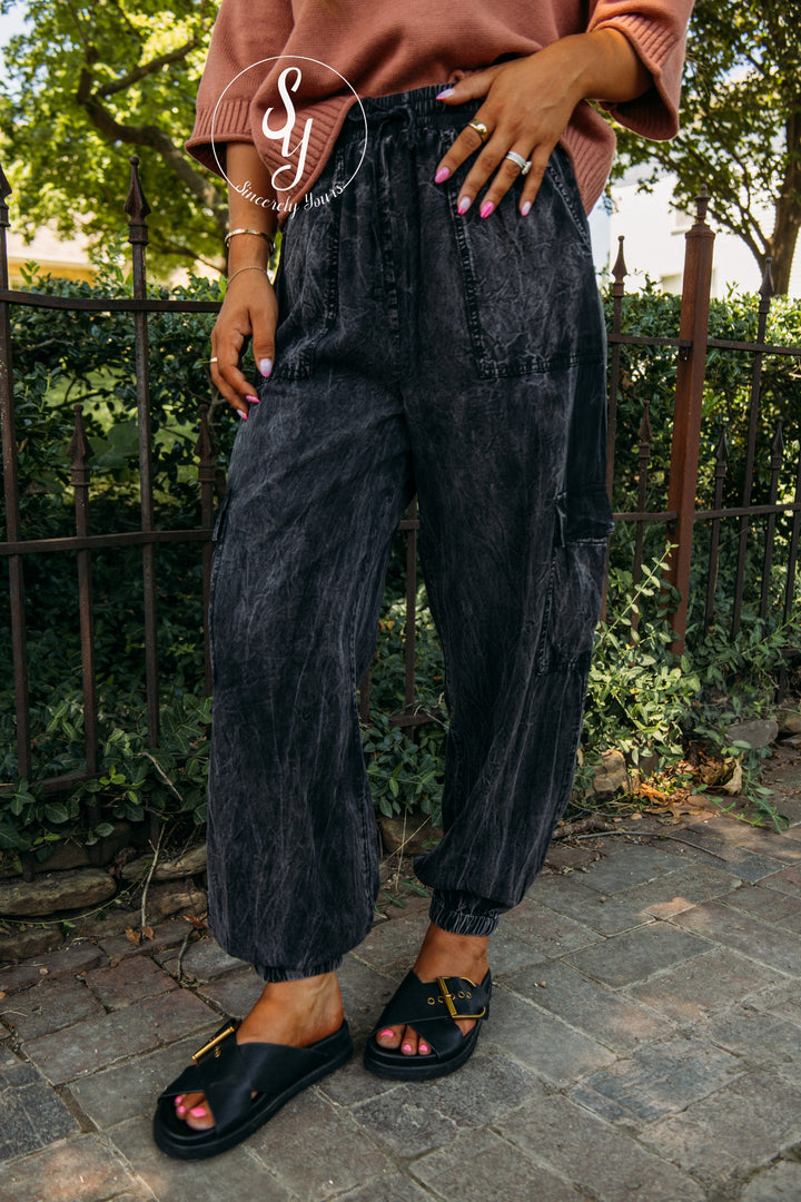 Bowie Pant - Charcoal