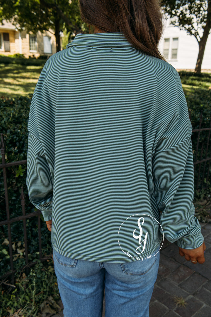 A Twist And Stripe Pullover - Green/Sky