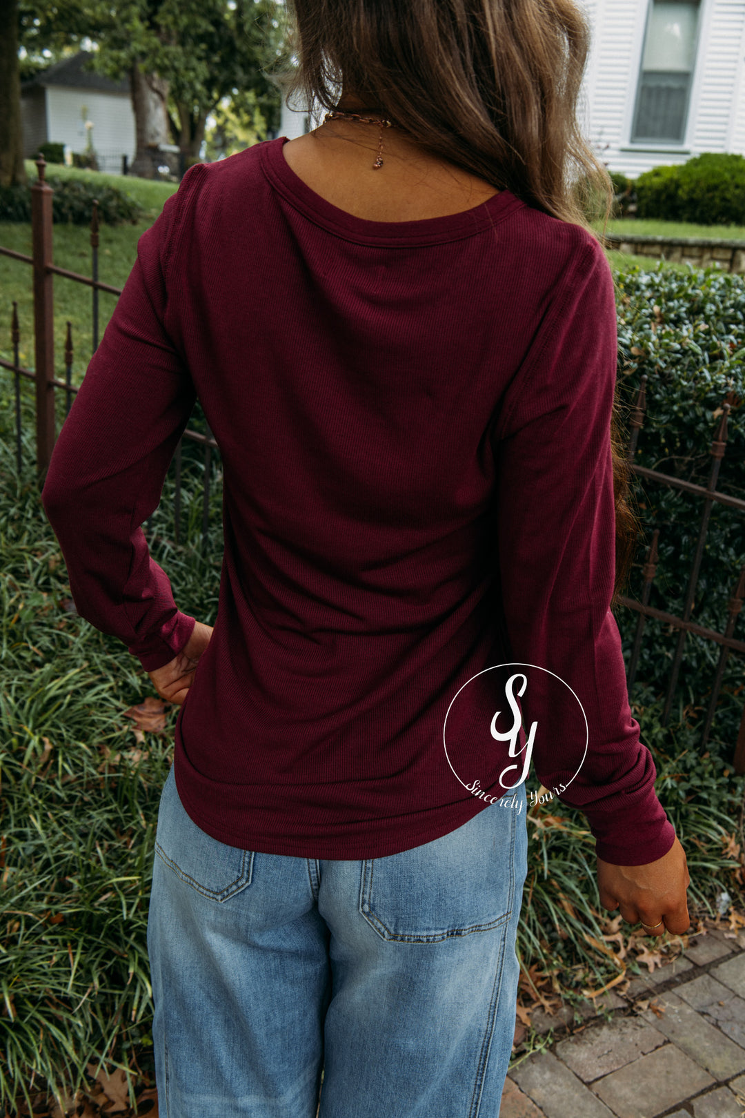 Ember Basic Top - Deep Mahogany
