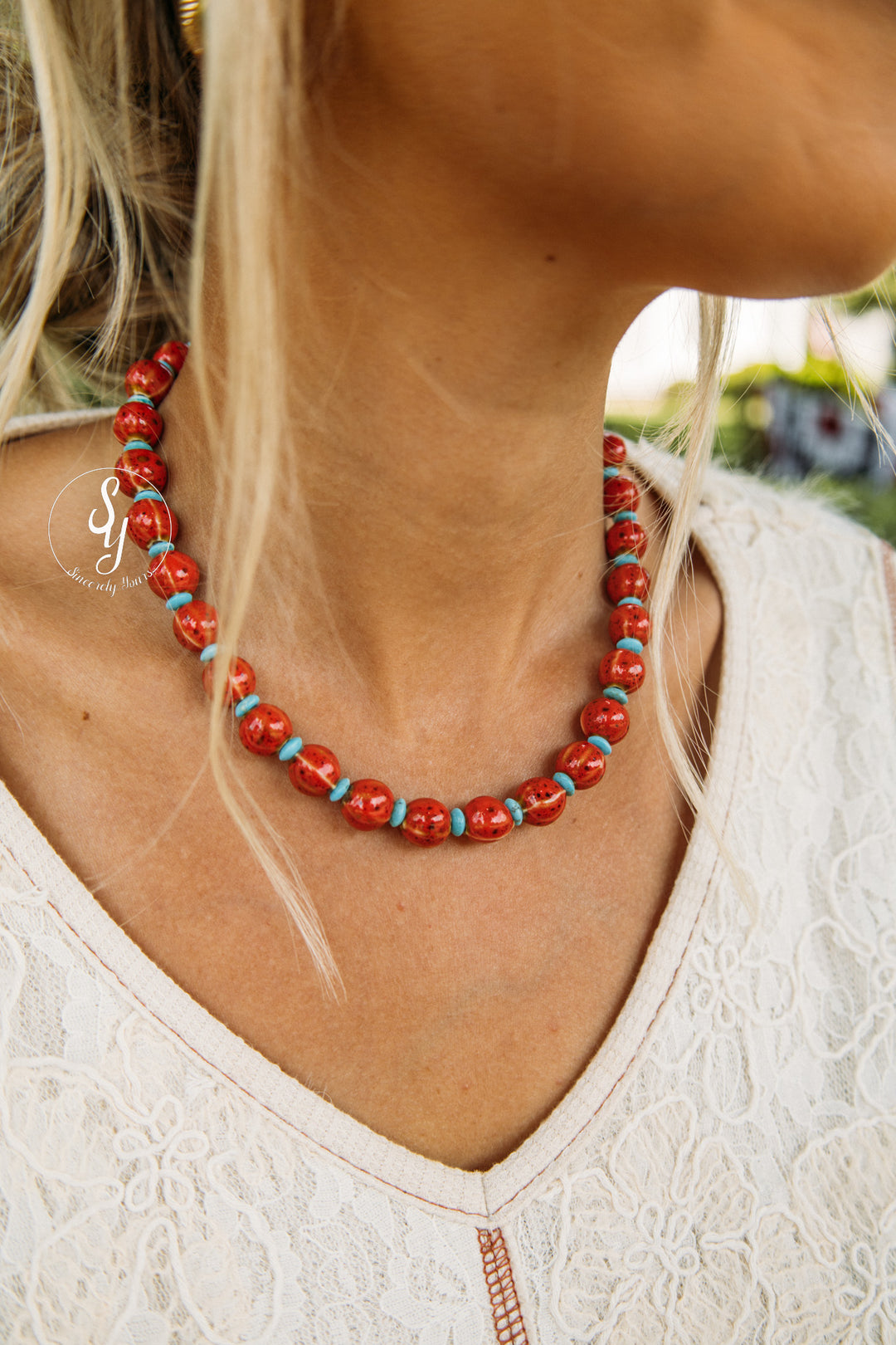 Catch Me Necklace -Red