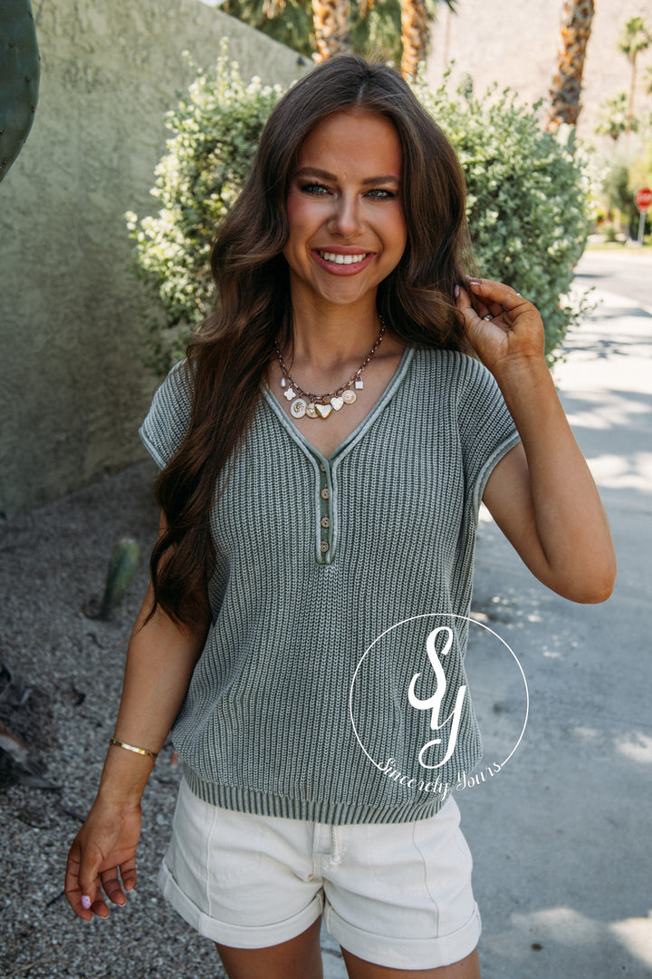 Weekend Love Sweater - Olive