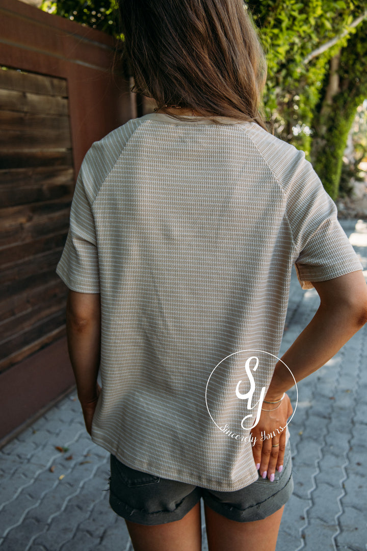 For The Chill Moment Top - Taupe