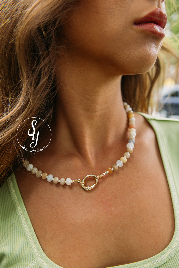 Dream Vacation Necklace - Stone