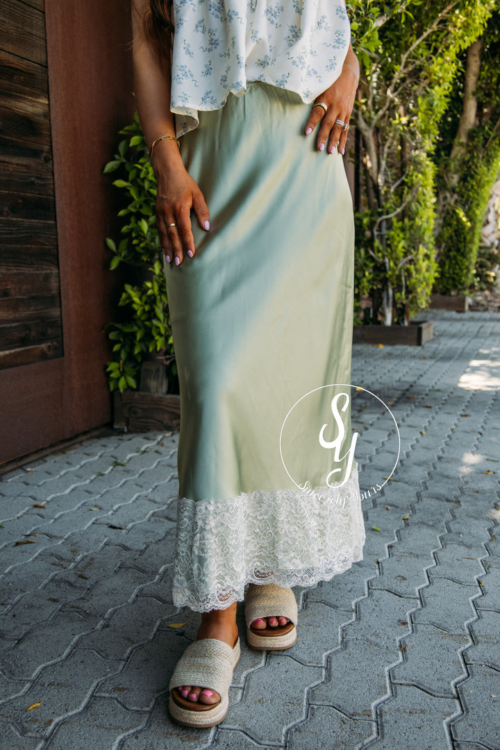 Silky Lace Skirt - Matcha Cream