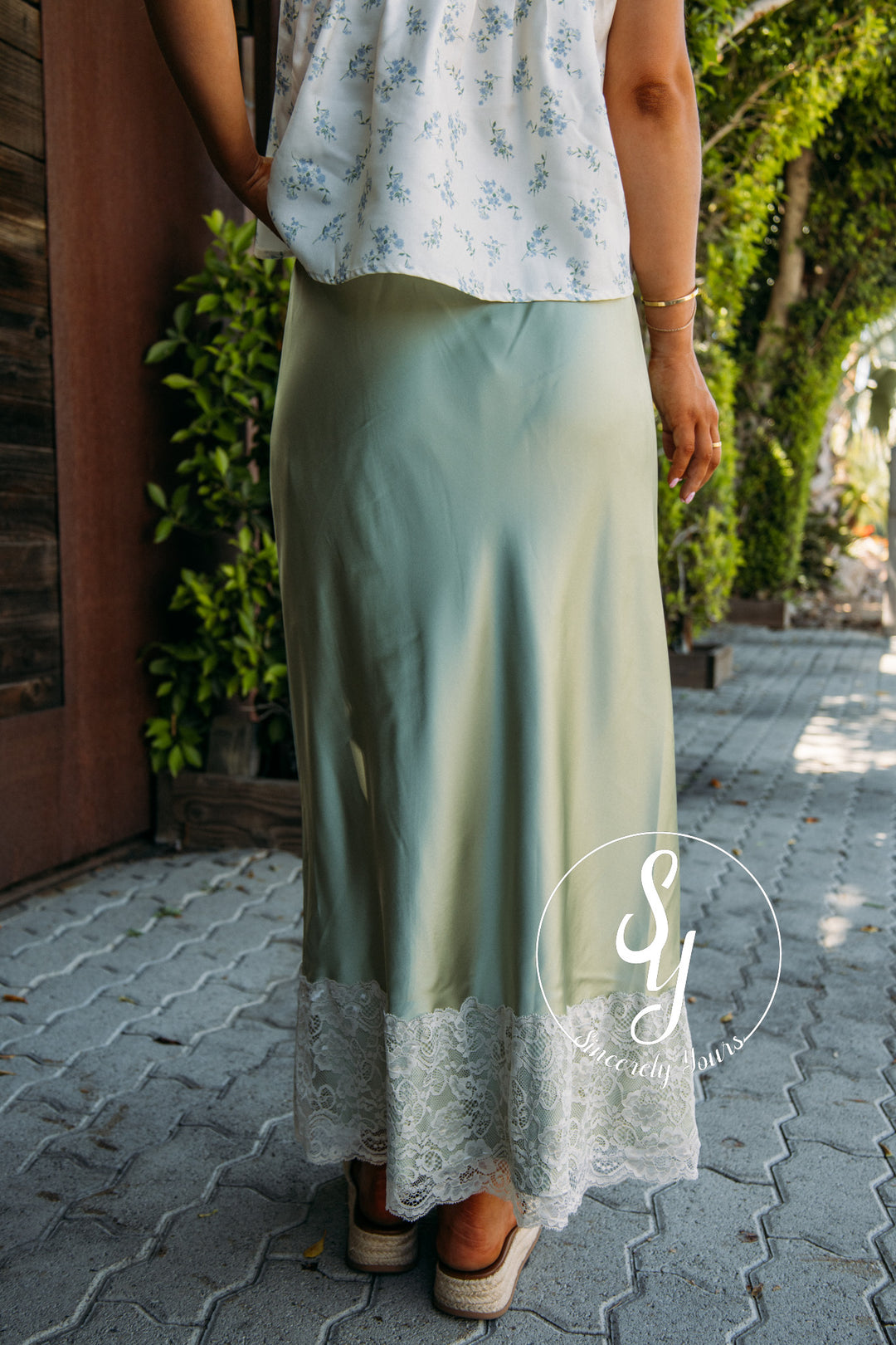 Silky Lace Skirt - Matcha Cream