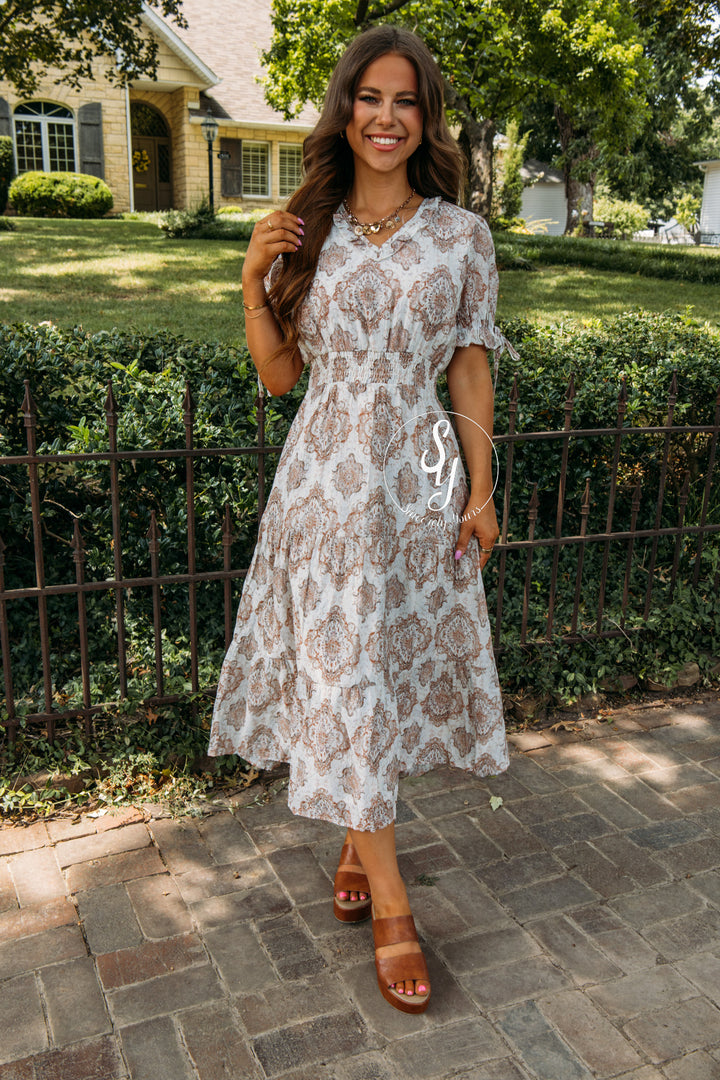 Girl Energy Dress - Taupe