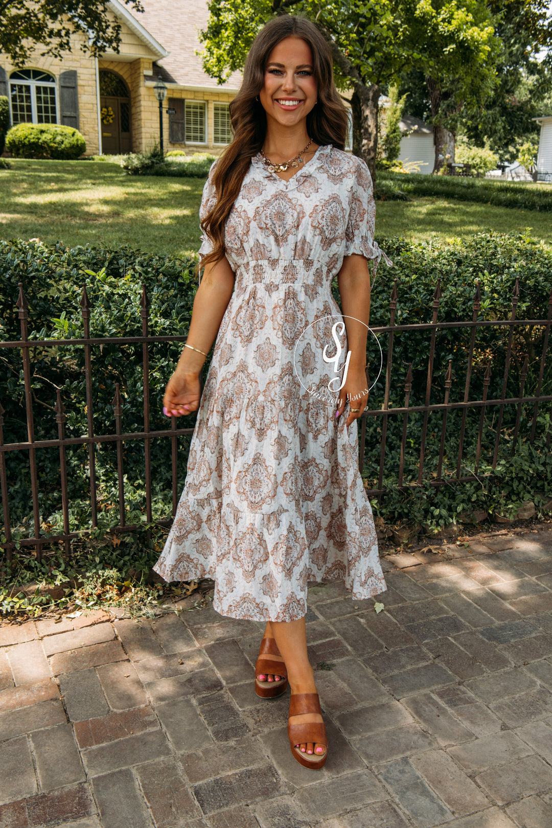 Girl Energy Dress - Taupe