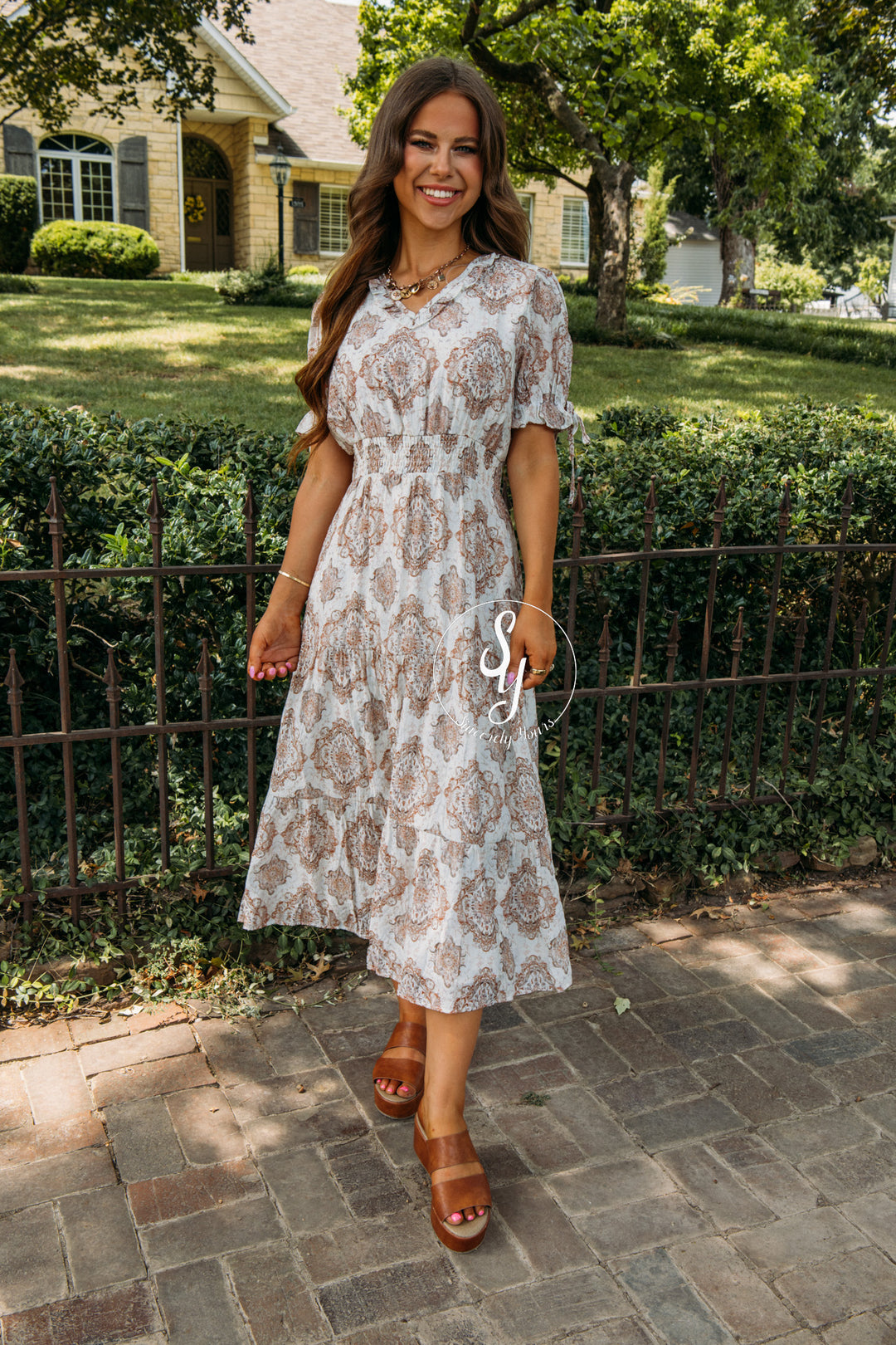 Girl Energy Dress - Taupe