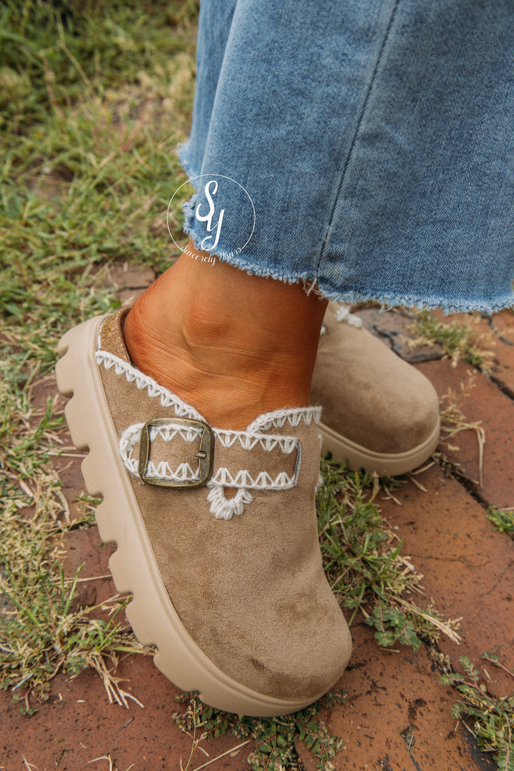 Harvest Hush Mule - Taupe