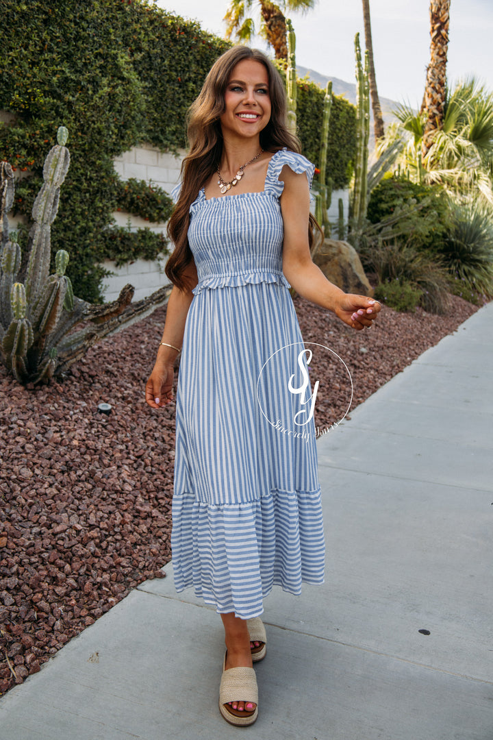 Chic Stripes Dress - Blue