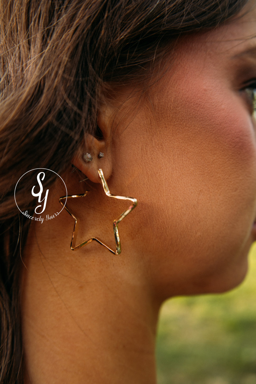 Star Of The Show Earring - Gold