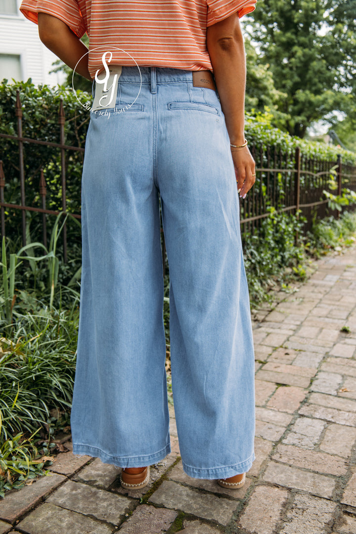 Eddie Denim - Light Blue