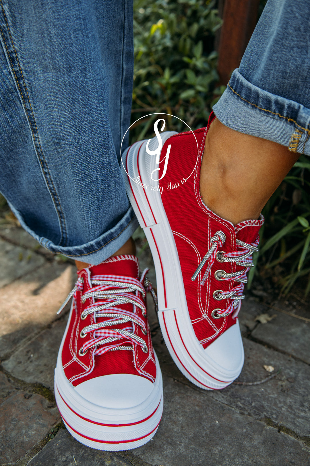 Ava Sneaker - Red
