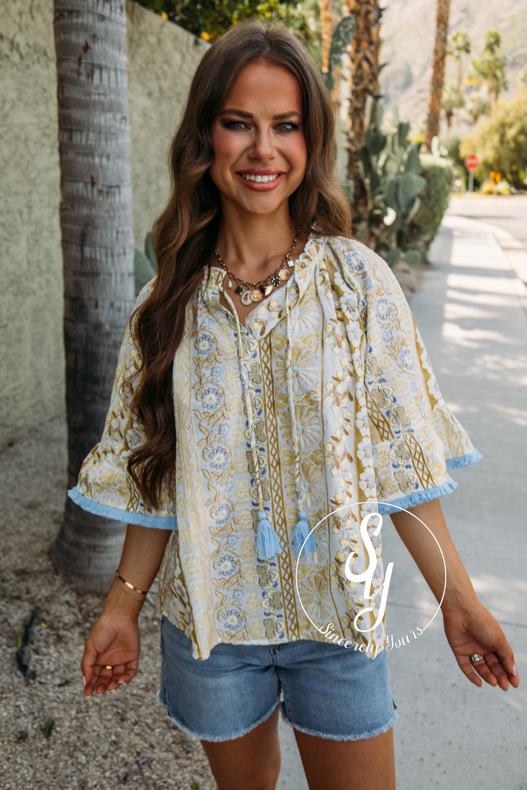 Gentle Floral Design Top - Gold