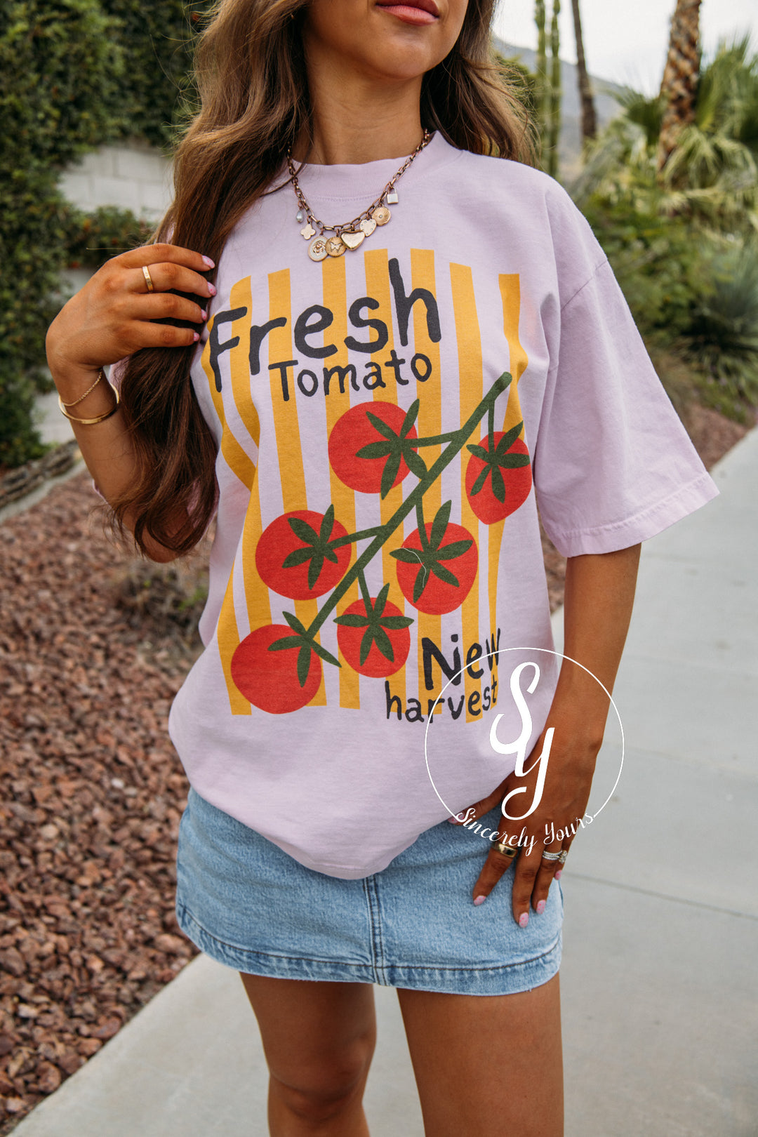 Fresh Tomato Graphic - Lilac