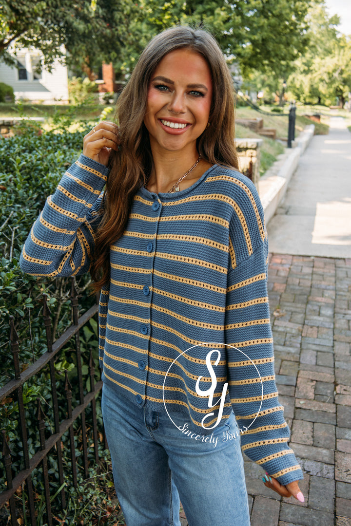 Friendly Sweater - Dark Blue/Golden