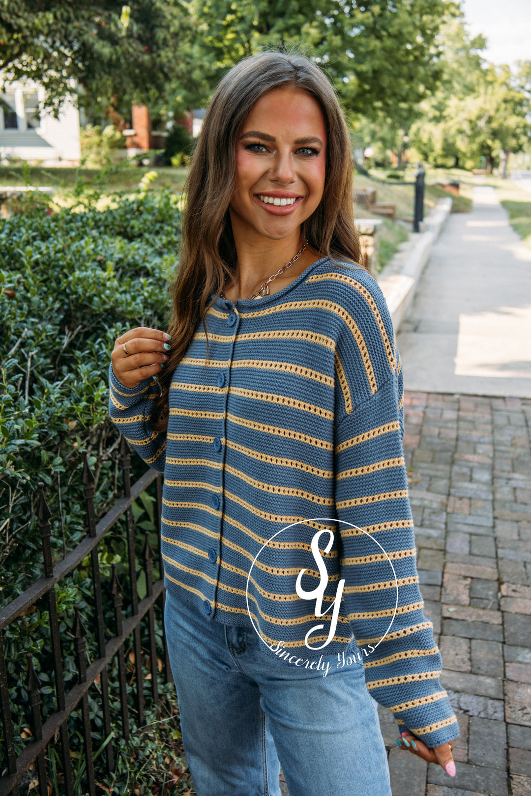 Friendly Sweater - Dark Blue/Golden