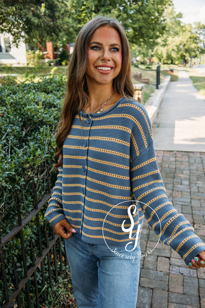 Friendly Sweater - Dark Blue/Golden