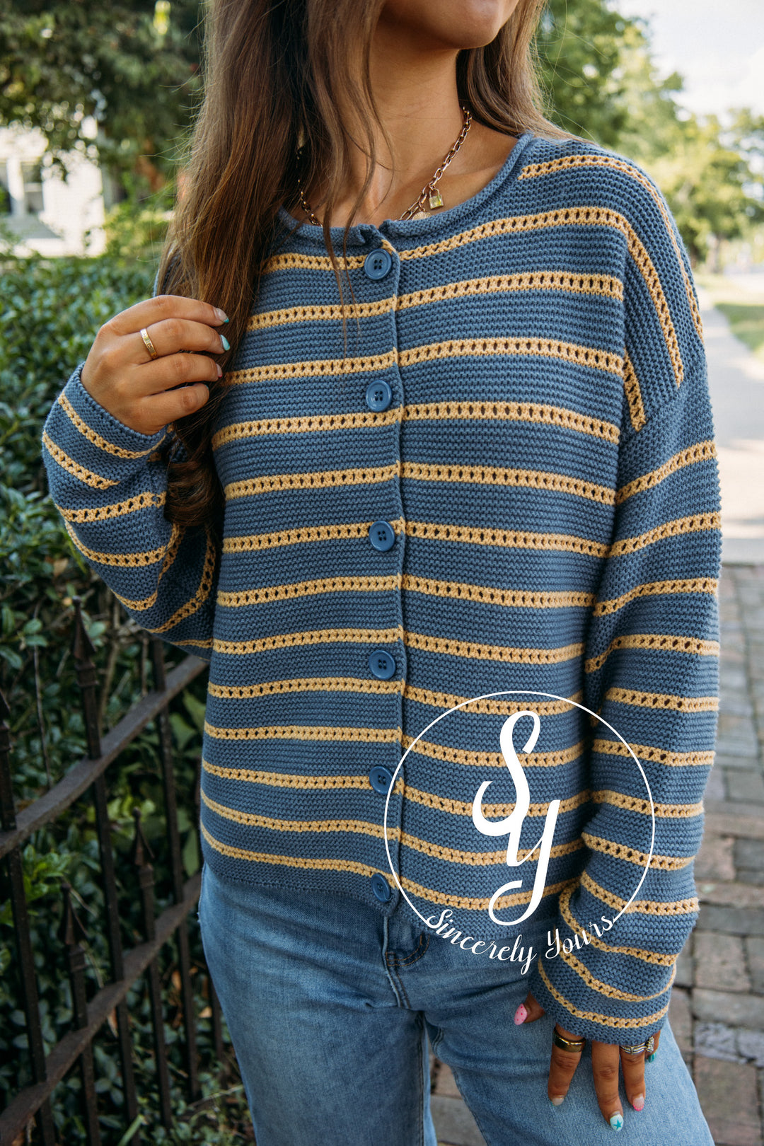 Friendly Sweater - Dark Blue/Golden