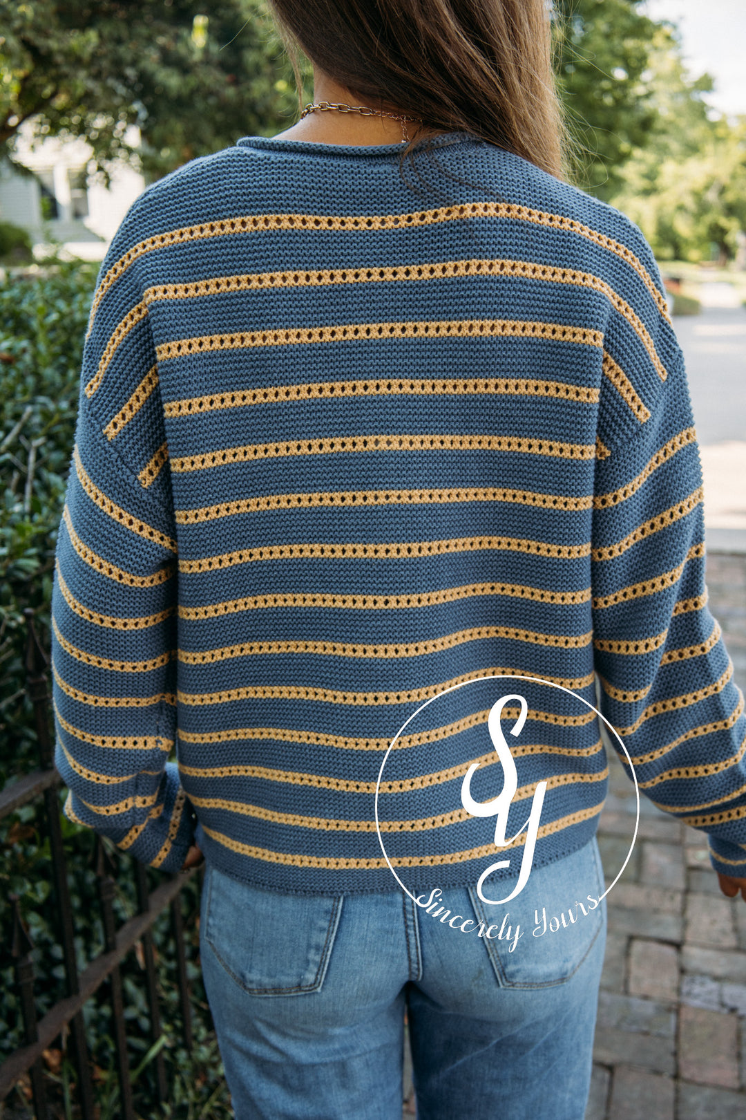 Friendly Sweater - Dark Blue/Golden