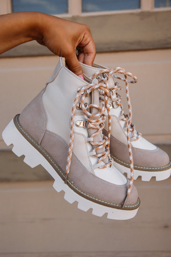 Crisp Autumn Boots-Cream