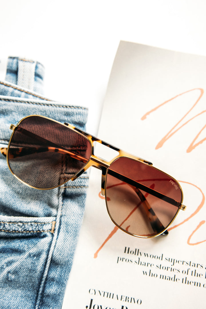 Bright Side Sunglasses -Tortoise Brown