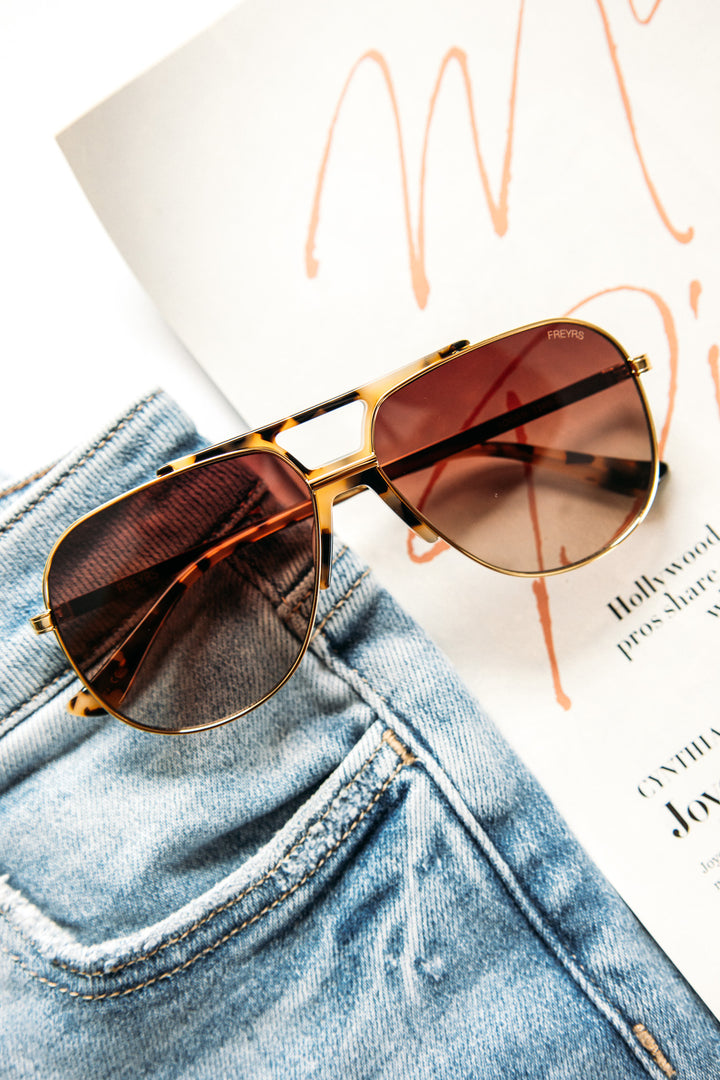 Bright Side Sunglasses -Tortoise Brown