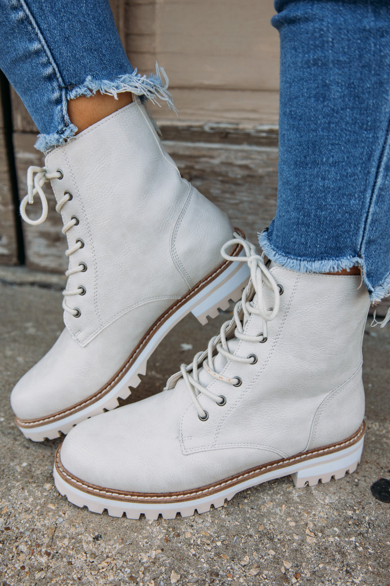 Gloria Boots - Off White