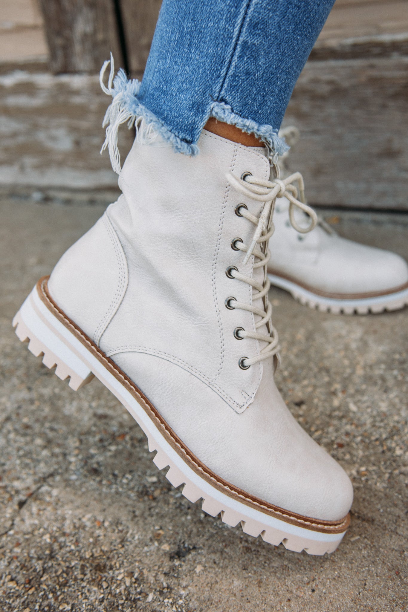 Gloria Boots Off White 10