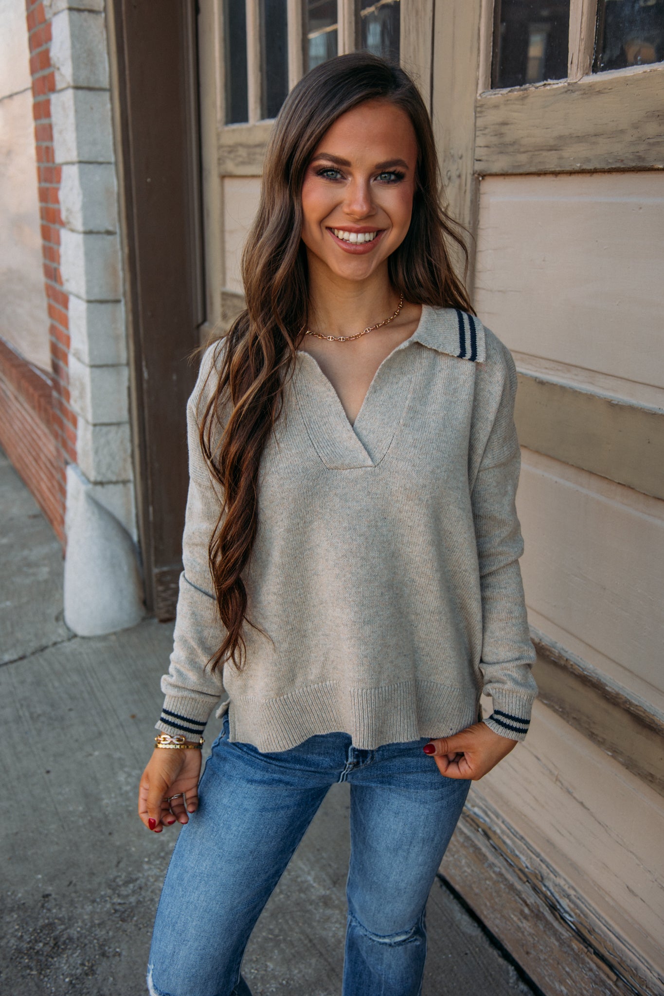 Load image into Gallery viewer, She&amp;#39;s The One Sweater -Taupe
