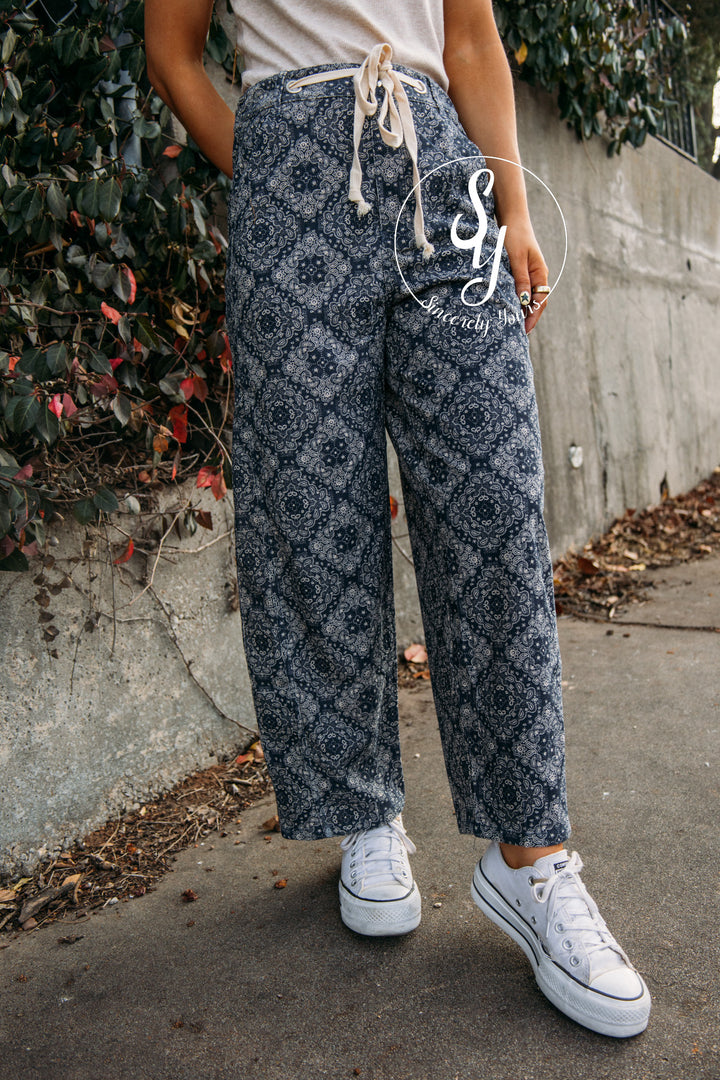 Poppy Barrel Denim - Navy