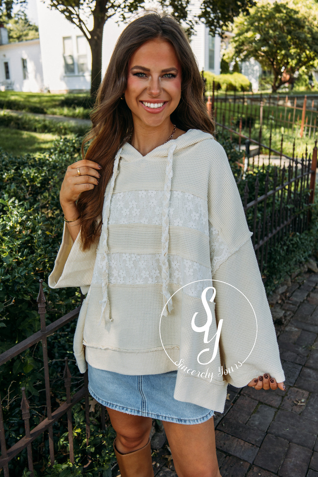 Bistro Feels Sweater- Cream/Ivory