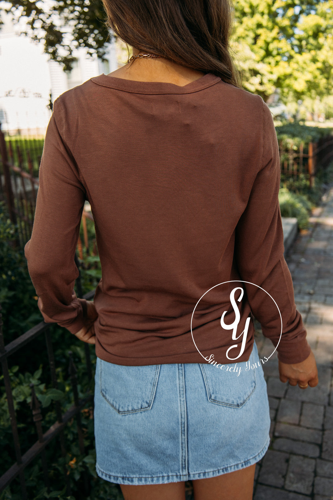 Fall Basic Top-Clove