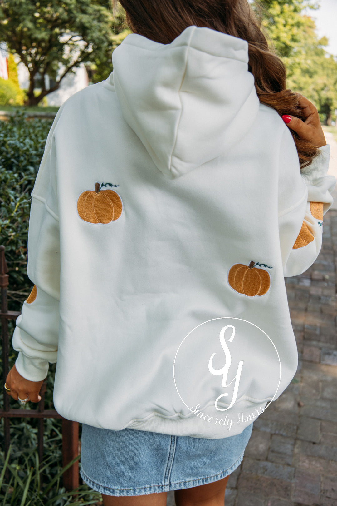 The Pumpkin Hoodie - Ivory