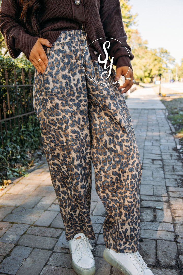 Animal Feelings Barrel Denim - Brown Leopard