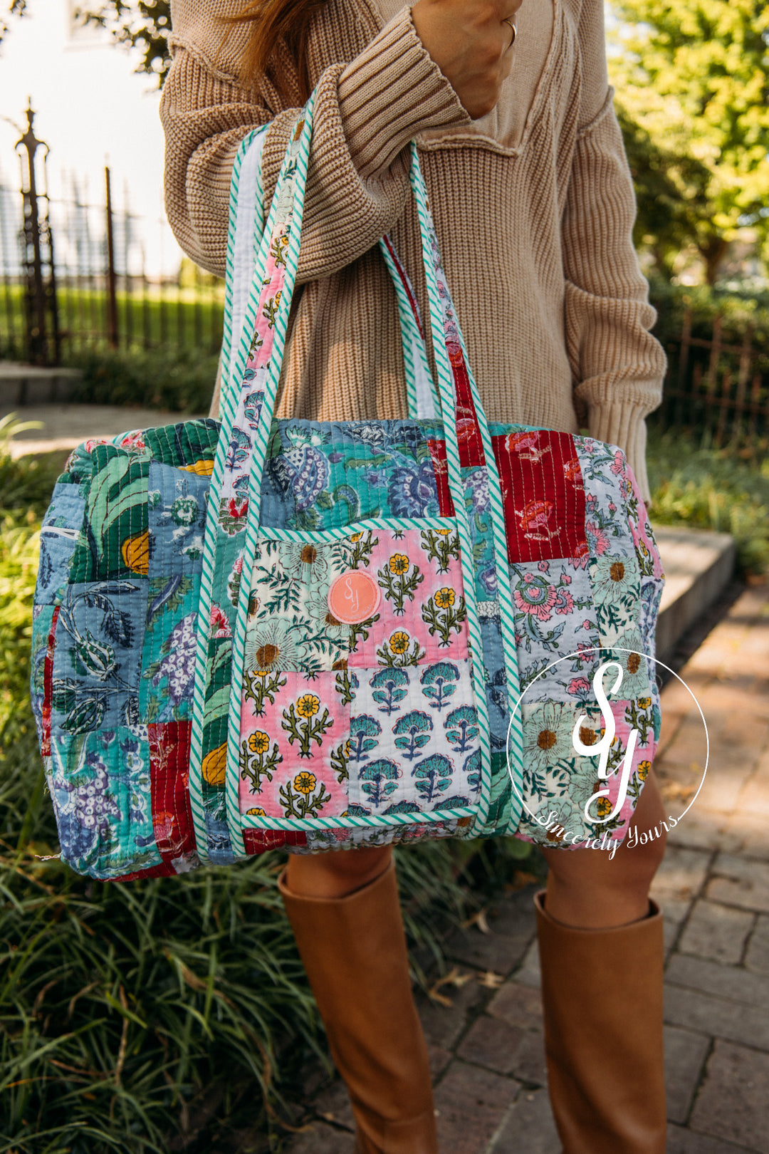 SY Label: Clara Quilted Duffle Bag