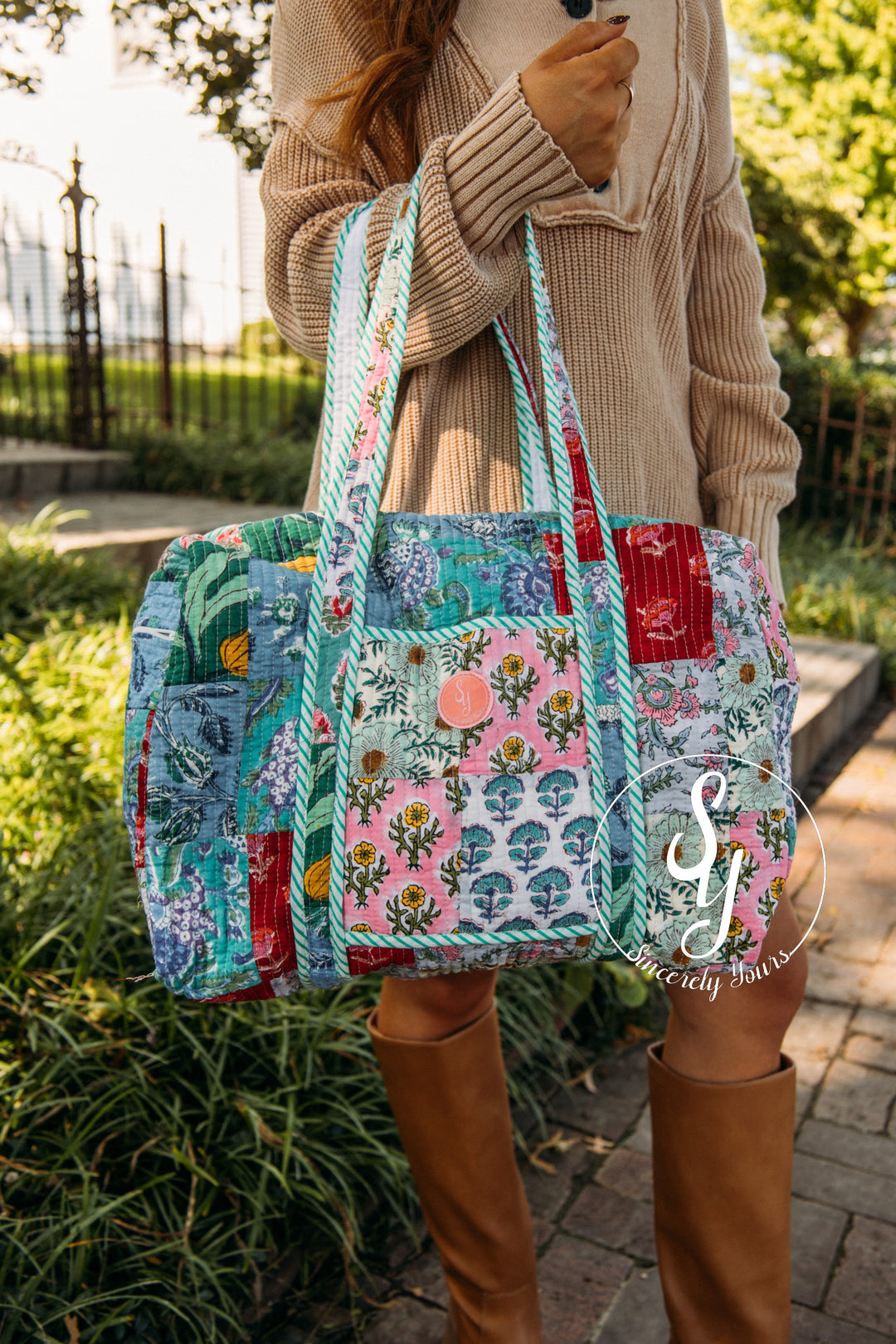 SY Label: Clara Quilted Duffle Bag