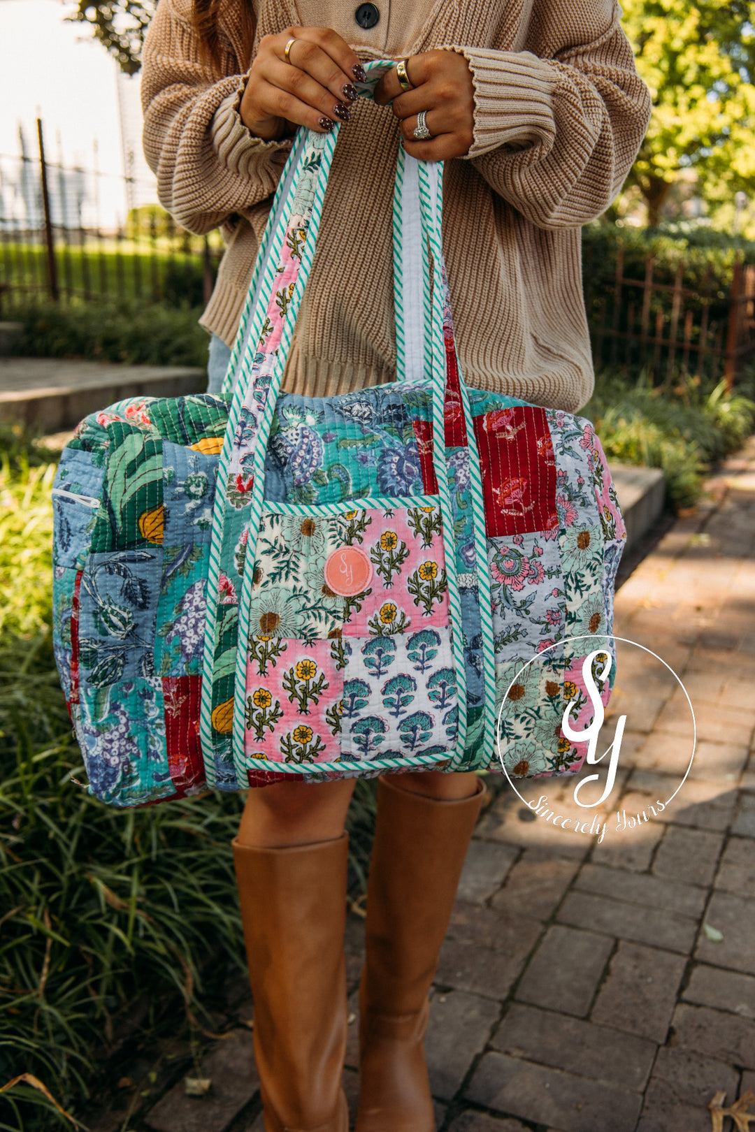 SY Label: Clara Quilted Duffle Bag