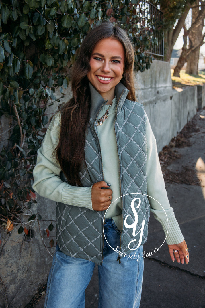 Brisk Stroll Vest - Winter Sage