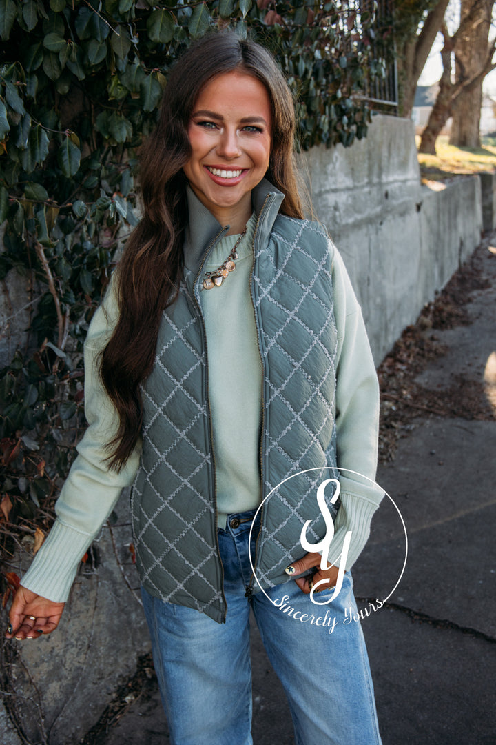 Brisk Stroll Vest - Winter Sage