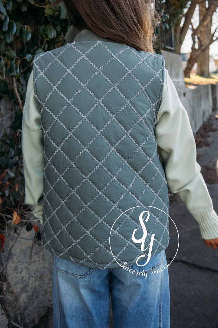 Brisk Stroll Vest - Winter Sage