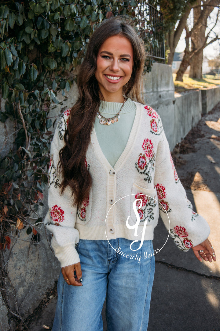 Sophisticated Floral Cardigan - Cream