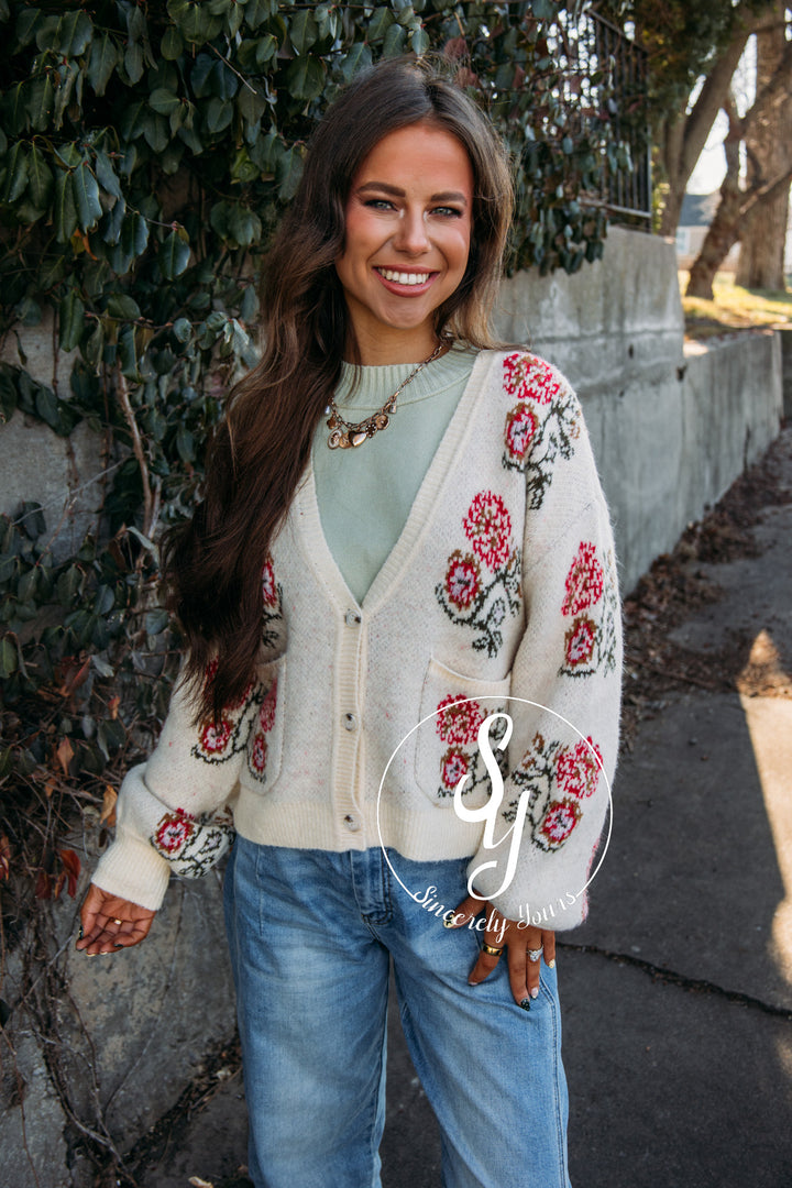 Sophisticated Floral Cardigan - Cream