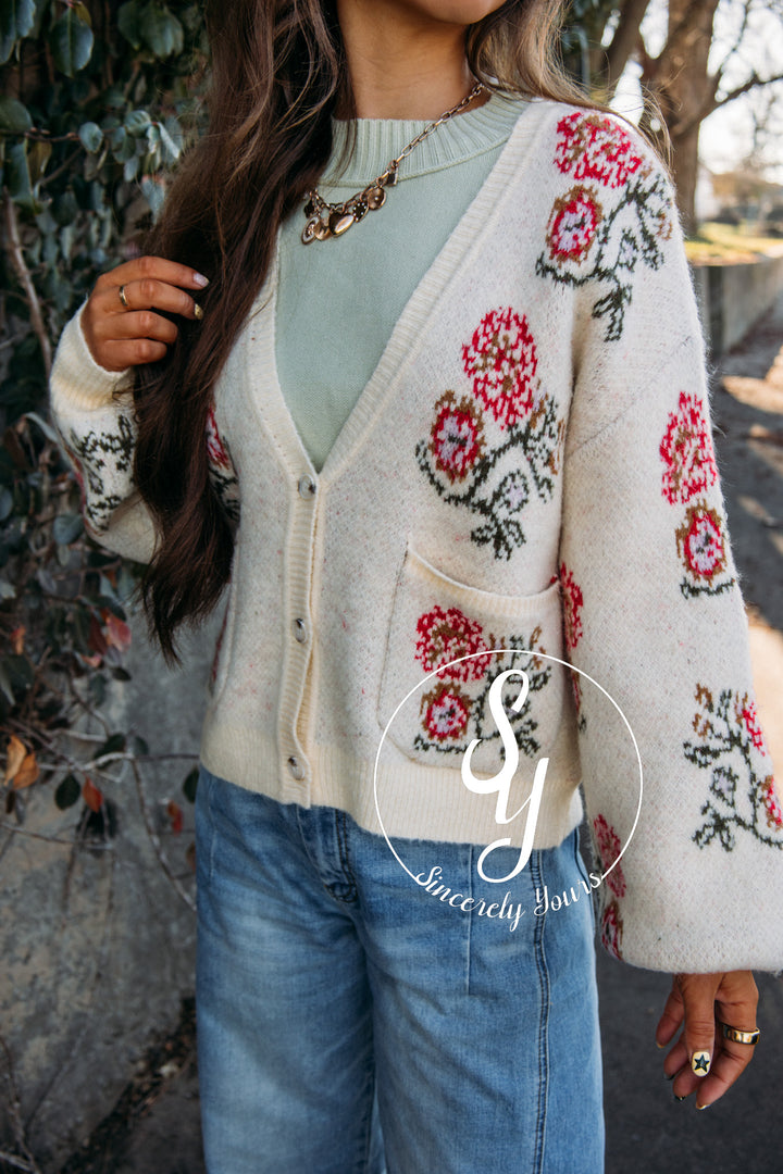 Sophisticated Floral Cardigan - Cream