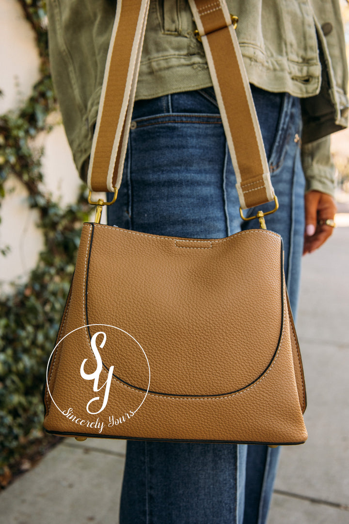 Garland Purse - Tan