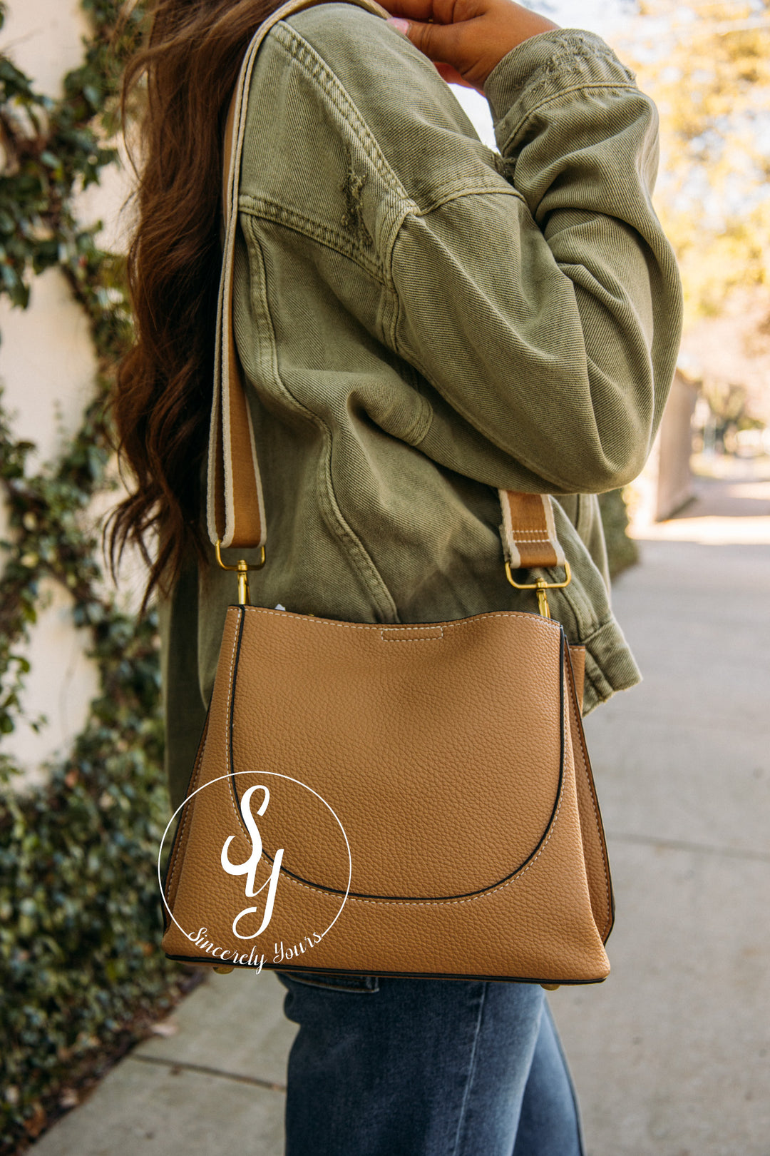 Garland Purse - Tan