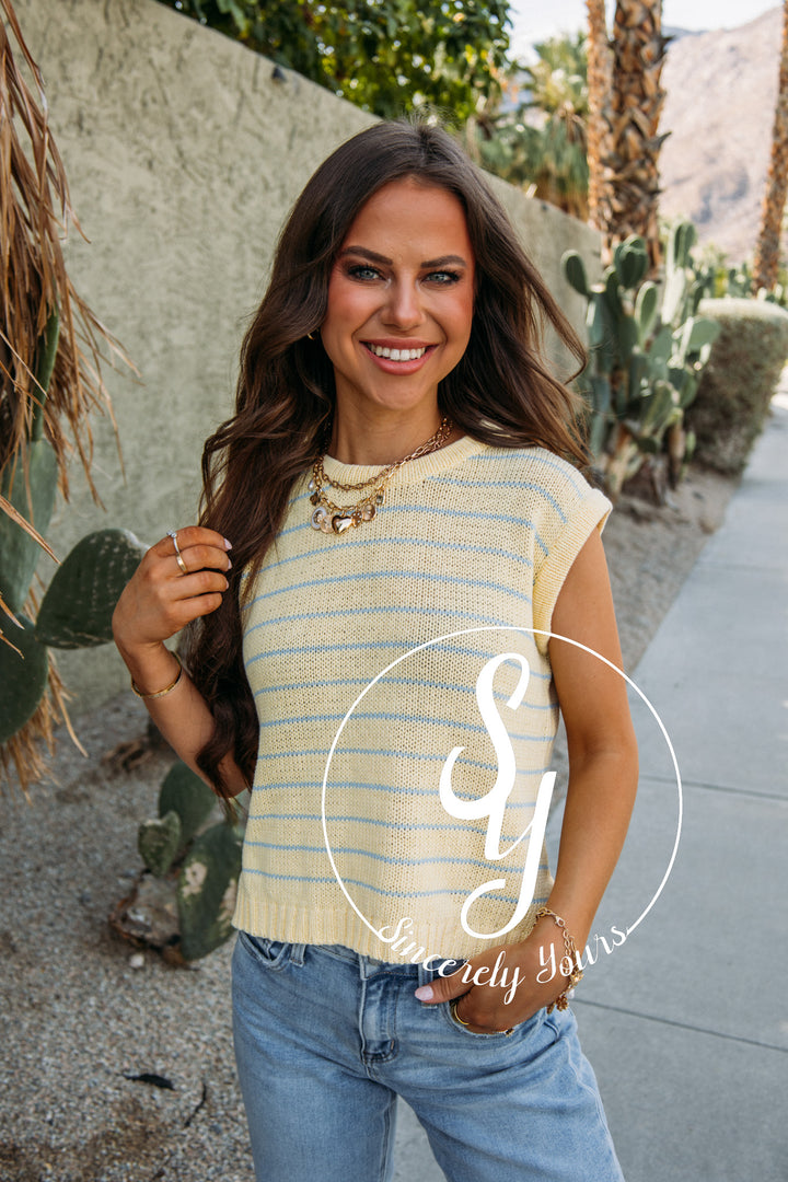 Graceful Life Top- Daisy/Sky